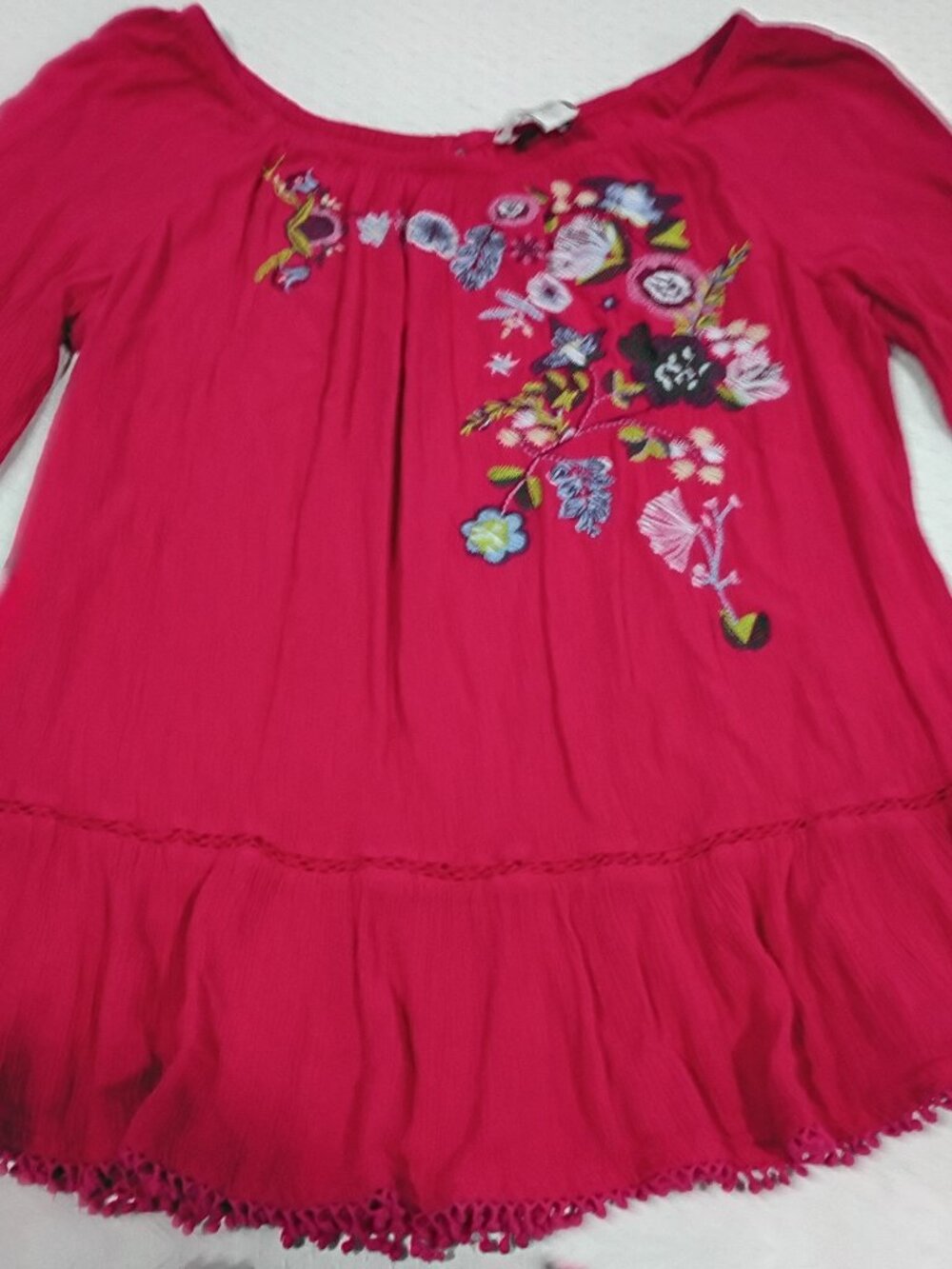 Vintage America embroidered linen type blouse